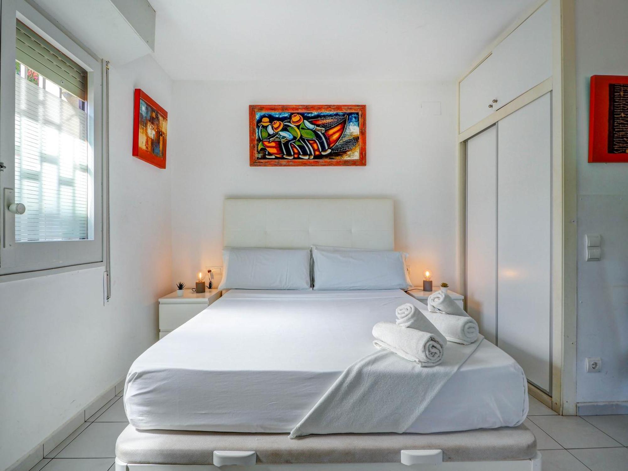 Los Globos Beach Studio By Hello Homes Sitges Exterior photo